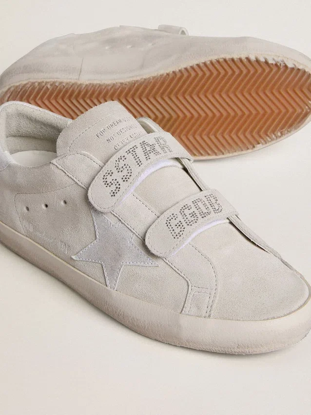 Adidași Old School pentru femei din piele de căprioară gri deschis, cu o stea din piele cu micro-sclipici