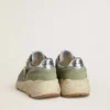 Adidași pentru bărbați cu Running Sole din nailon și piele de căprioară de culoare verde salvie, cu stea neagră imprimată
