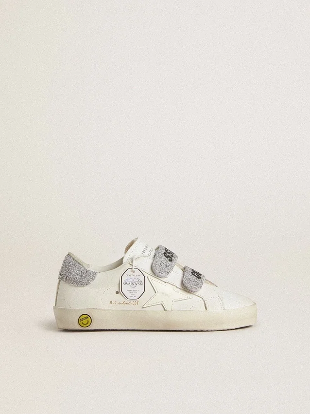 Adidași Young Old School din piele albă, cu bandă la călcâi și curele cu cristale Swarovski argintii