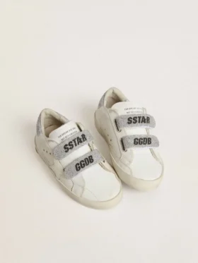Adidași Young Old School din piele albă, cu bandă la călcâi și curele cu cristale Swarovski argintii