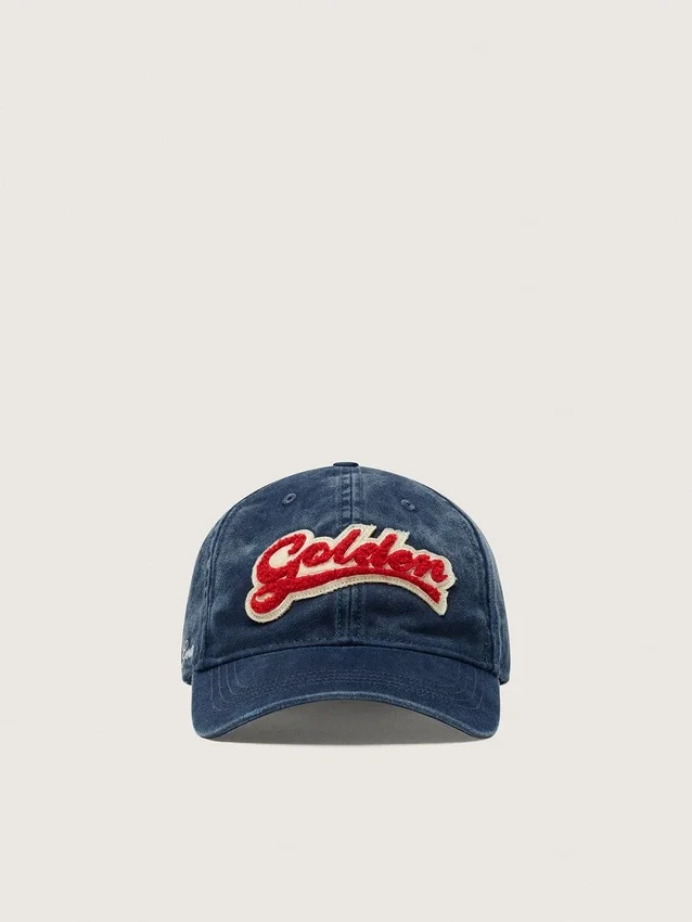 Șapcă de baseball albastru denim cu patch „Golden” din material frotir roșu și alb
