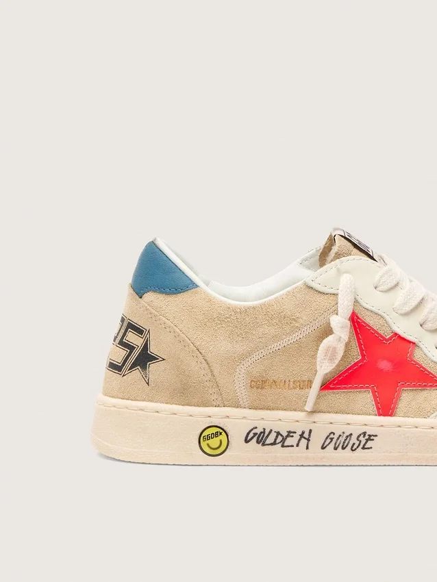 Ball Star Junior din piele de căprioară bej, cu stea roșie și bandă albastră deschisă pe călcâi