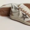 Ball Star LTD din piele nappa albă și piele de căprioară roz vechi, cu stea din piele argintie metalizată și bandă la călcâi