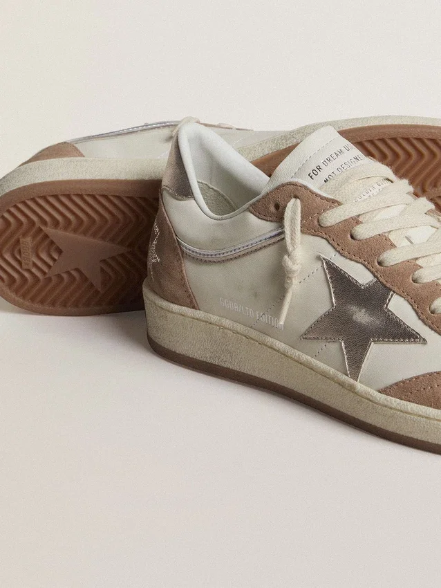 Ball Star LTD din piele nappa albă și piele de căprioară roz vechi, cu stea din piele argintie metalizată și bandă la călcâi