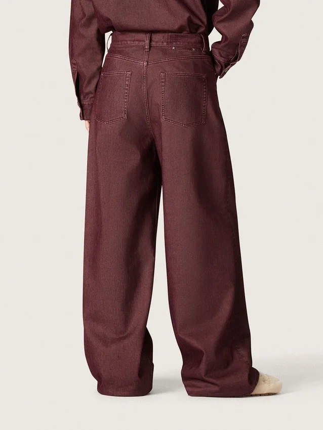 Blugi pentru femei din denim burgund