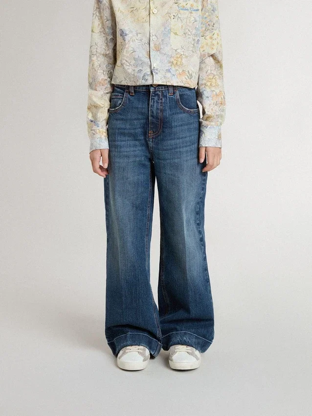 Blugi pentru fete cu croială bootcut, spălare medie și broderie