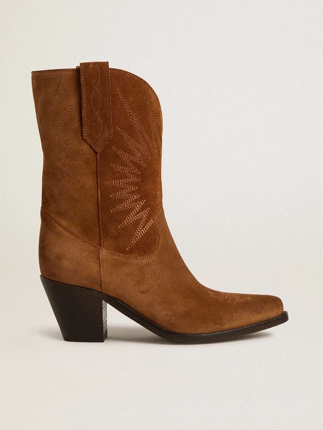 Cizme joase „Wish Star” din piele de căprioară de culoare coniac, cu stea brodată ton pe ton