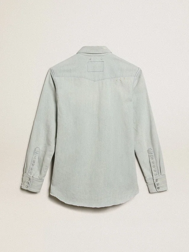 Cămașă din denim decolorat pentru bărbați, cu ținte ciocănite