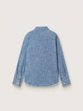 Cămașă unisex Journey din bumbac chambray albastru deschis, cu tiv cu franjuri și aplică brodată