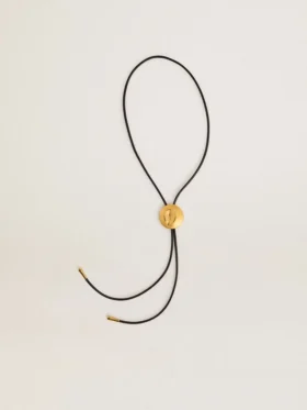 Colier cu cravată bolo Jewelmates din piele neagră cu detalii metalice auriu antic