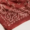 Eșarfă de culoare burgund cu model paisley