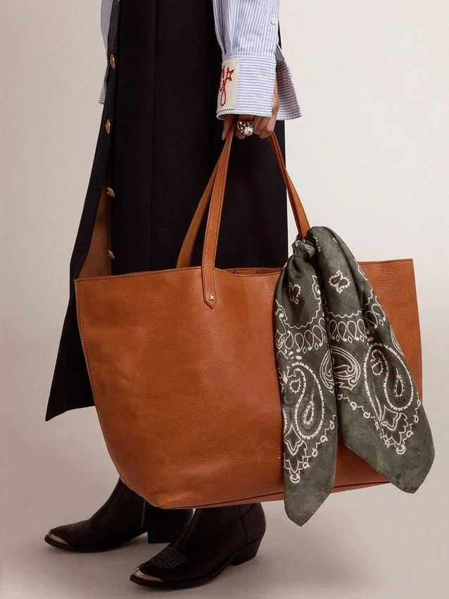 Eșarfă verde mușchi cu model paisley