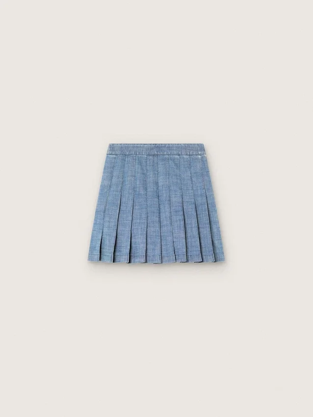 Fustă mini plisată pentru fete „Journey”, din bumbac chambray albastru deschis, cu logo brodat
