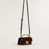 Geanta Venezia mică din piele laminată maro închis cu detalii aurii