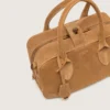 Geanta Vita din piele de căprioară de culoare camel cu detalii aurii