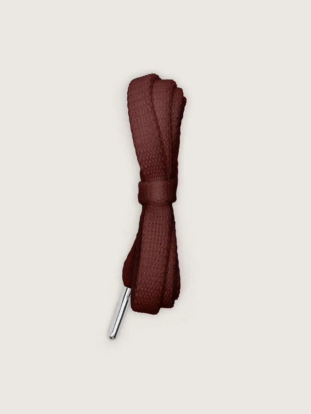 Șireturi Burgundy LTD cu inimi brodate și logo contrastant