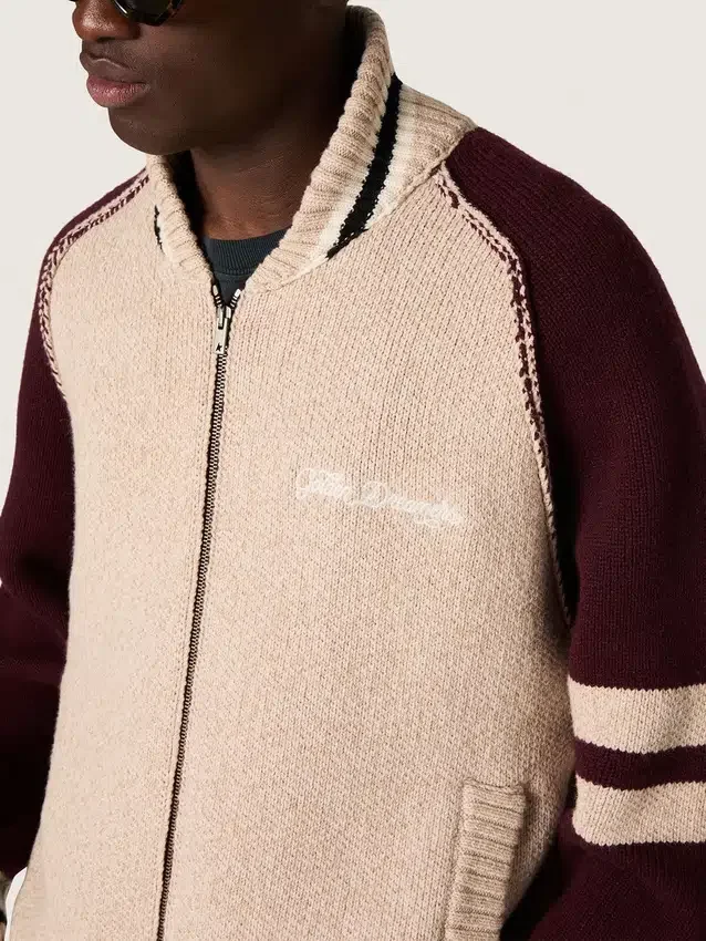 Jachetă bomber unisex din tricot jacquard alb și visiniu