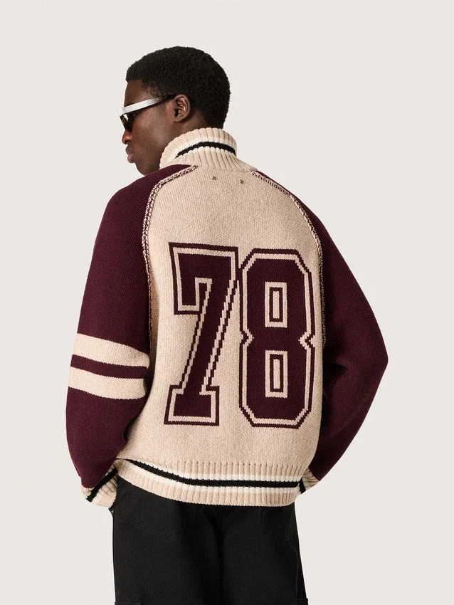 Jachetă bomber unisex din tricot jacquard alb și visiniu