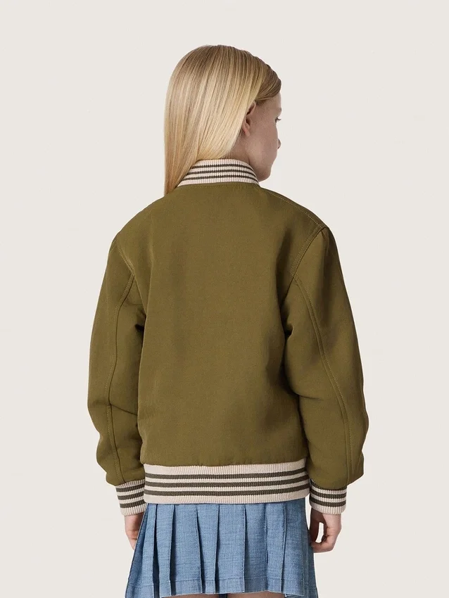 Jachetă bomber unisex Journey din sargă de nailon verde militar cu patch brodat
