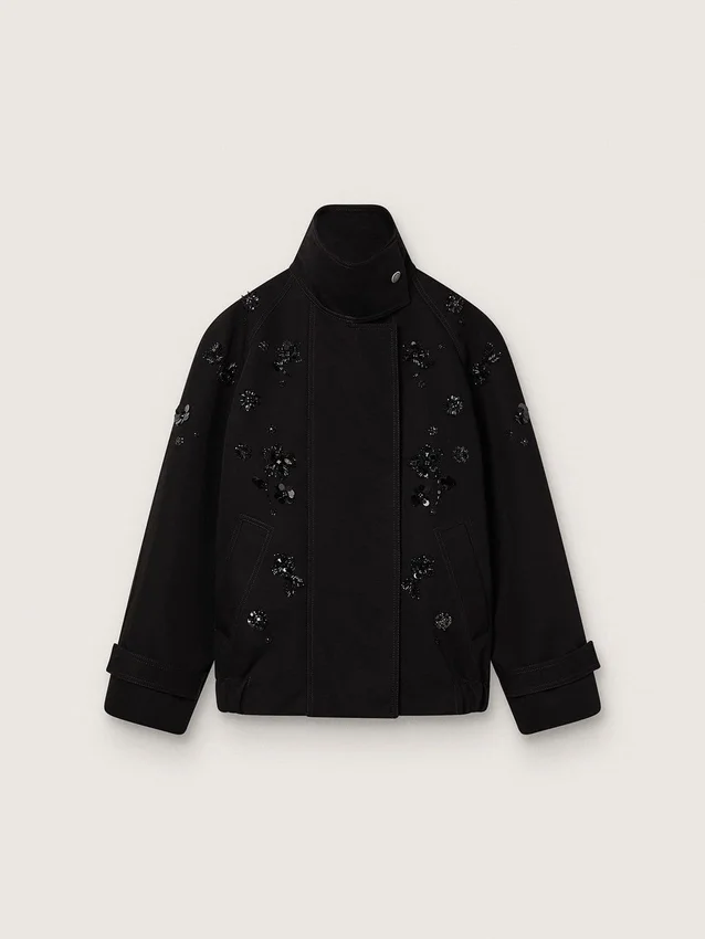 Jachetă oversized pentru femei din sargă de bumbac neagră, cu broderie florală din paiete