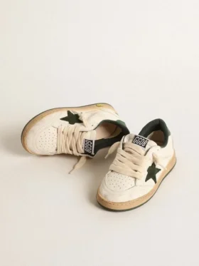 Junior Ball Star din piele albă cu stea din piele de căprioară verde