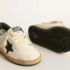 Junior Ball Star din piele albă cu stea din piele de căprioară verde