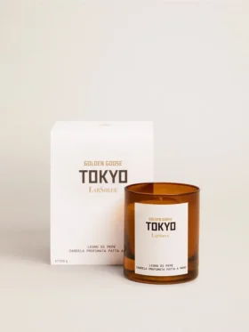 Lumânare parfumată Tokyo Essence cu aromă de lemn de piper, 200 g.