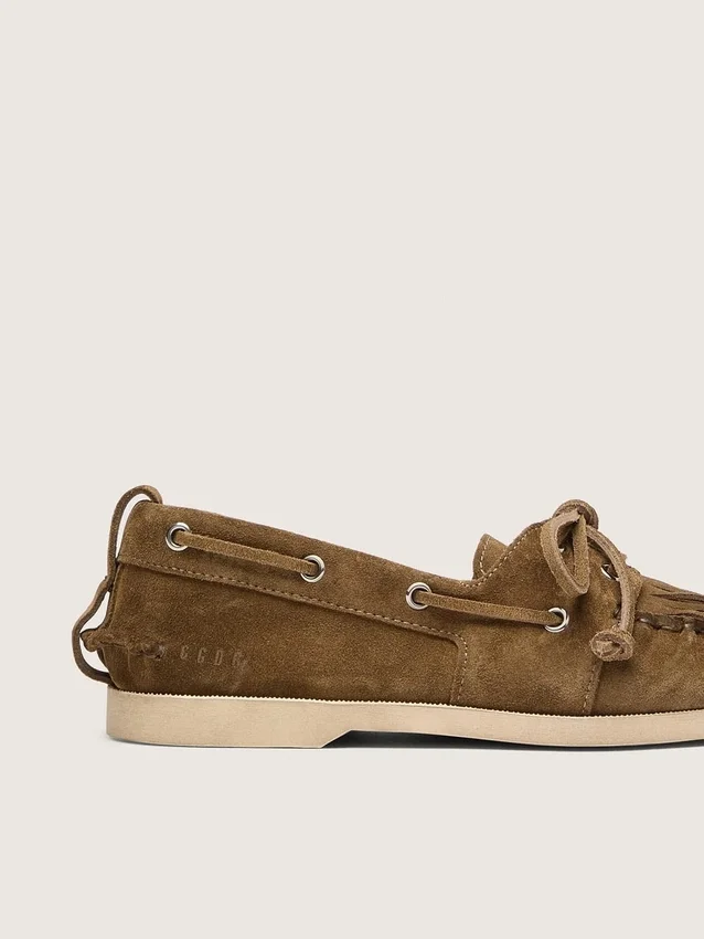 Mocasini Cruise pentru femei din piele de căprioară de culoare kaki, cu franjuri și mărgele multicolore