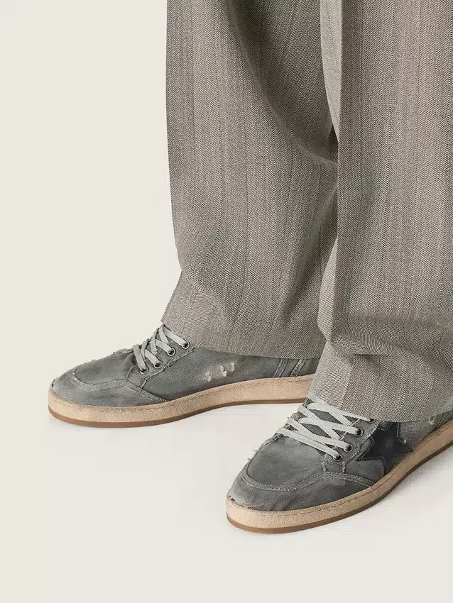 Modelul Ball Star LTD pentru bărbați, din denim gri cu stea din piele neagră