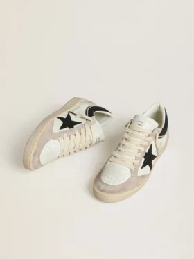 Modelul Ball Star LTD pentru femei din piele nappa, cu stea din cristal negru și inserții din piele de căprioară bej