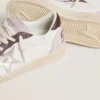 Modelul Ball Star LTD pentru femei din piele nappa, cu stea din piele cu folie de platină și bandă de piele nubuc de culoare burgund la călcâi