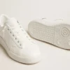 Modelul Purestar pentru femei, pe bază de materiale bio, cu stea albă și bandă pe călcâi cu efect oglindă