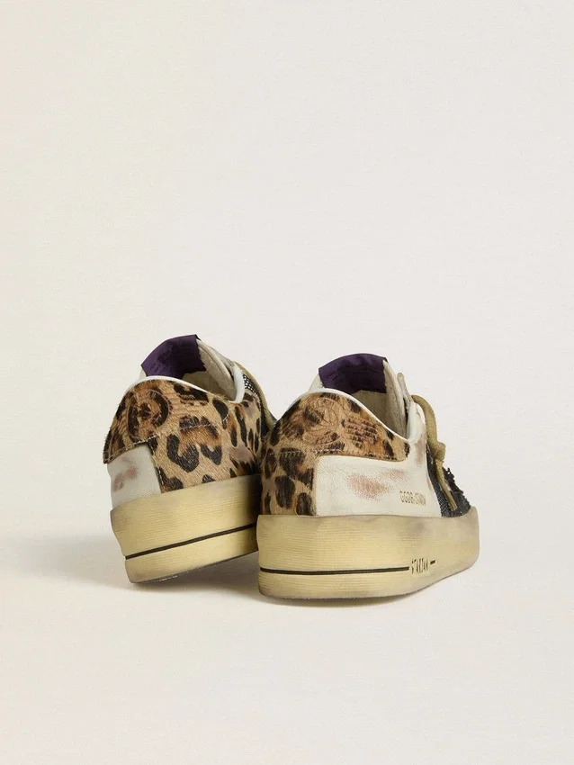 Modelul Stardan pentru femei din piele nappa și plasă, cu bandă pe călcâi din piele de ponei cu imprimeu leopard