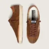 Modelul Super-Star LTD pentru bărbați din piele de căprioară maro, cu stea din piele roșu cărămiziu și broderie cu mărgele verzi