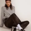 Modelul Super-Star pentru femei din piele argintie cu inserții contrastante