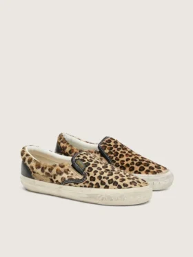 Modelul VCE Penstar pentru bărbați, din piele de ponei cu imprimeu leopard și bandă de piele neagră la călcâi