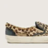 Modelul VCE Penstar pentru bărbați, din piele de ponei cu imprimeu leopard și bandă de piele neagră la călcâi