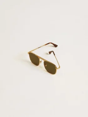 Ochelari de soare în stil aviator, cu ramă aurie și lentile verzi