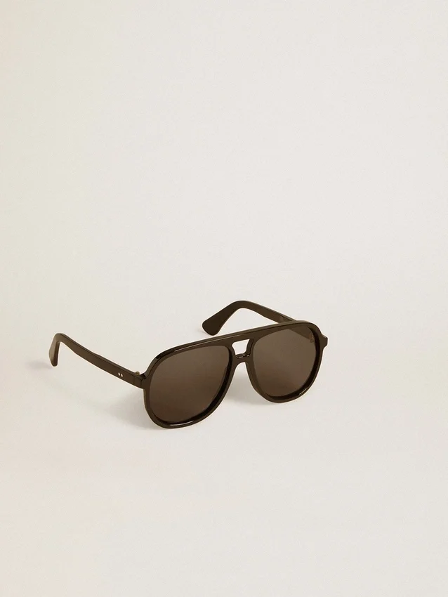 Ochelari de soare în stil Aviator, cu ramă și lentile negre