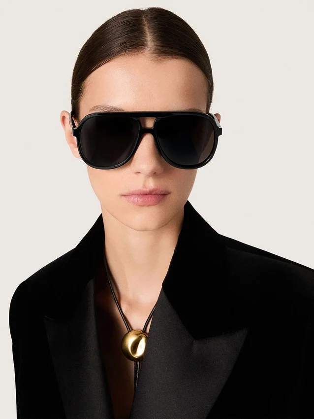 Ochelari de soare în stil Aviator, cu ramă și lentile negre