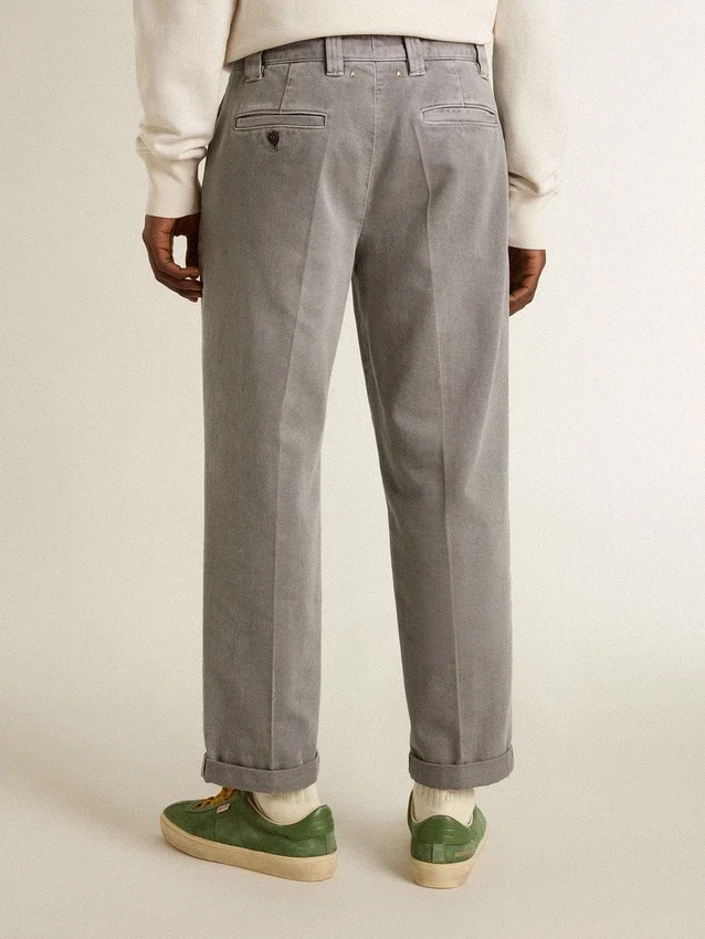 Pantaloni chino din bumbac de culoare gri
