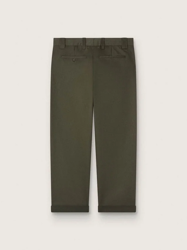 Pantaloni chino din Golden Collection, de culoare verde militar