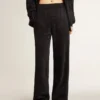 Pantaloni de jogging negri pentru femei, cu imprimeu toile de jouy ton pe ton