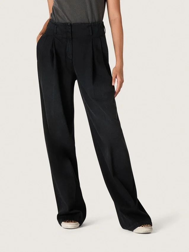 Pantaloni pentru femei din denim negru de bumbac cu finisaj uzat