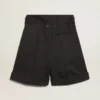 Pantaloni scurți pentru femei din gabardină de lână neagră, cu curea la talie