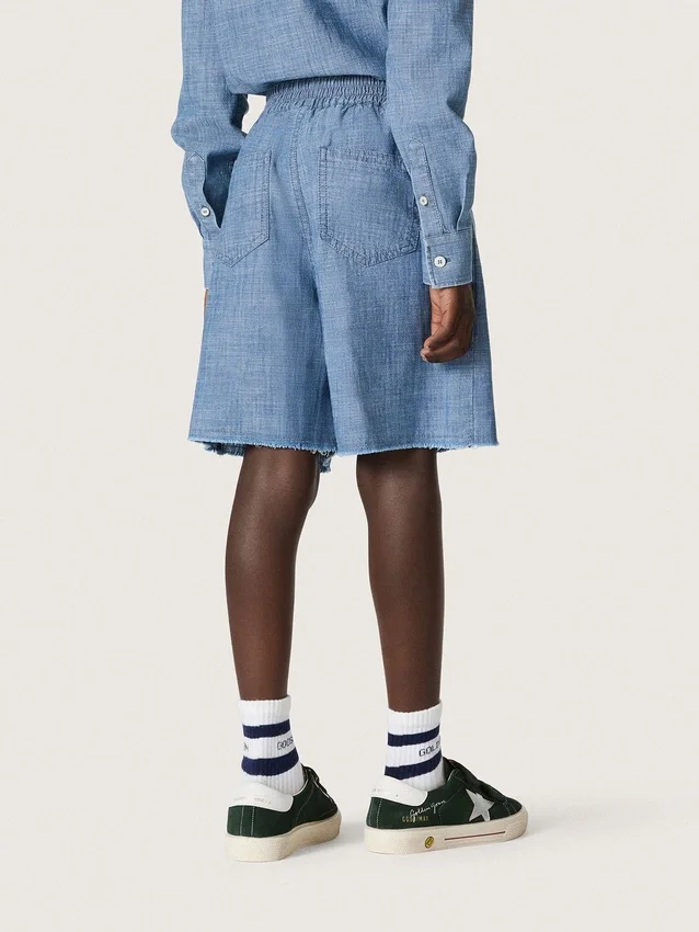 Pantaloni scurți unisex Journey din bumbac chambray albastru deschis, cu logo brodat
