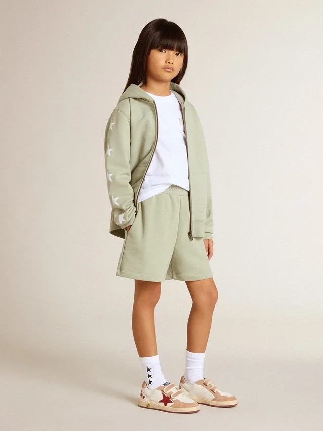Pantaloni scurți verde deschis cu stea albă