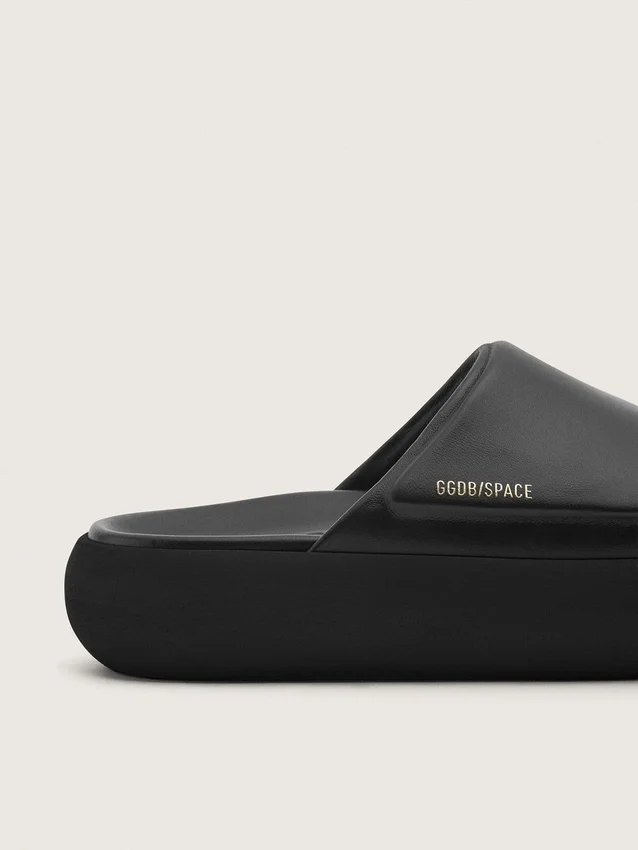 Pantofi slip-on Space-Star pentru bărbați din piele neagră