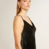 Rochie slip neagră pentru femei, cu efect de catifea