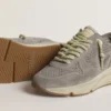 Running Sole pentru femei din piele de căprioară gri, cu stea din piele de căprioară gri și bandă la călcâi